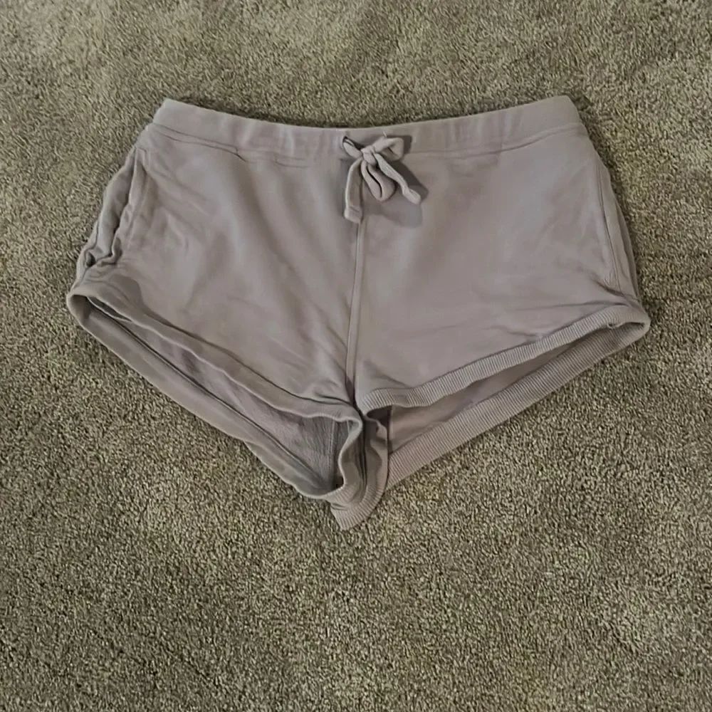 Free People khaki colored lounge shorts with drawstring, EUC, size M
